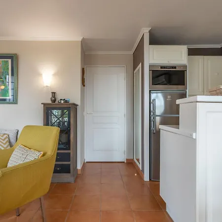 Апартаменты Grande Terrasse Vue Сен-Рафаэль